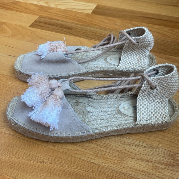 Soludos Tassel Suade Platform Gladiator Sandal - Picture 3 of 7